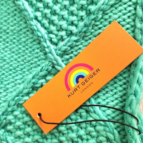 Kurt Geiger NWT Women's Green Metallic Scarf.  One Size - Picture 7 of 9